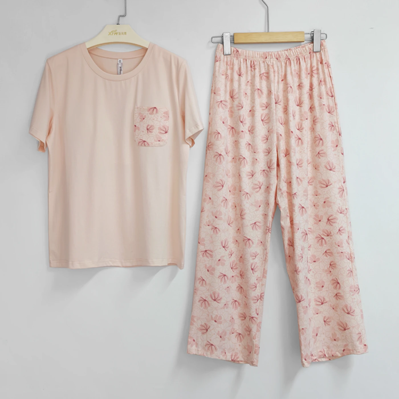 nouvel-ensemble-de-vetements-d'interieur-imprimes-a-col-rond-et-manches-courtes-pour-femme-fengwu-confortable-et-doux-pour-la-peau-avec-soutien-gorge-integre