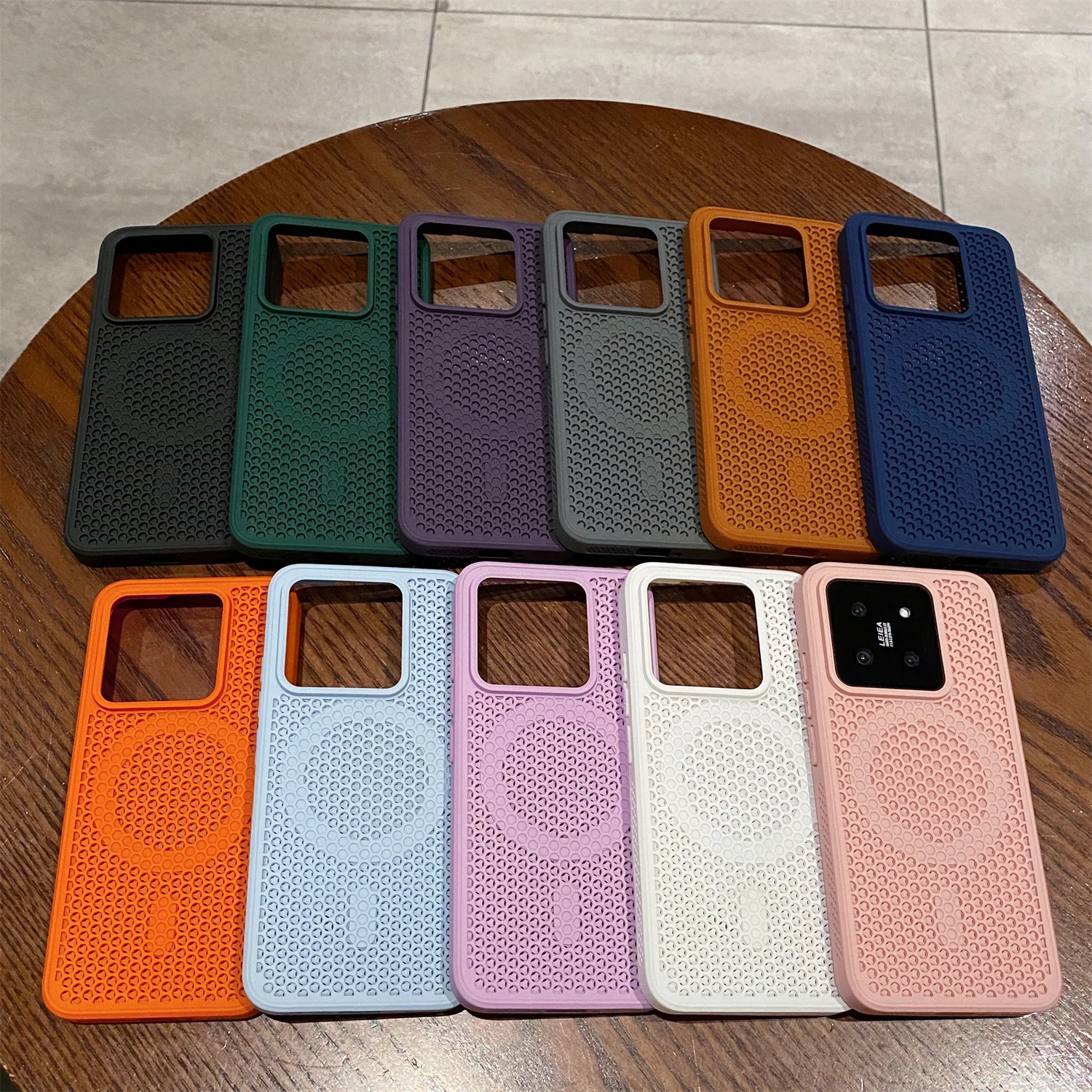 Xiaomi 15 Mi 13 Mi 14 Pro用 高級放熱冷却マグネットケース ワイヤレス充電対応 通気性メッシュカバー