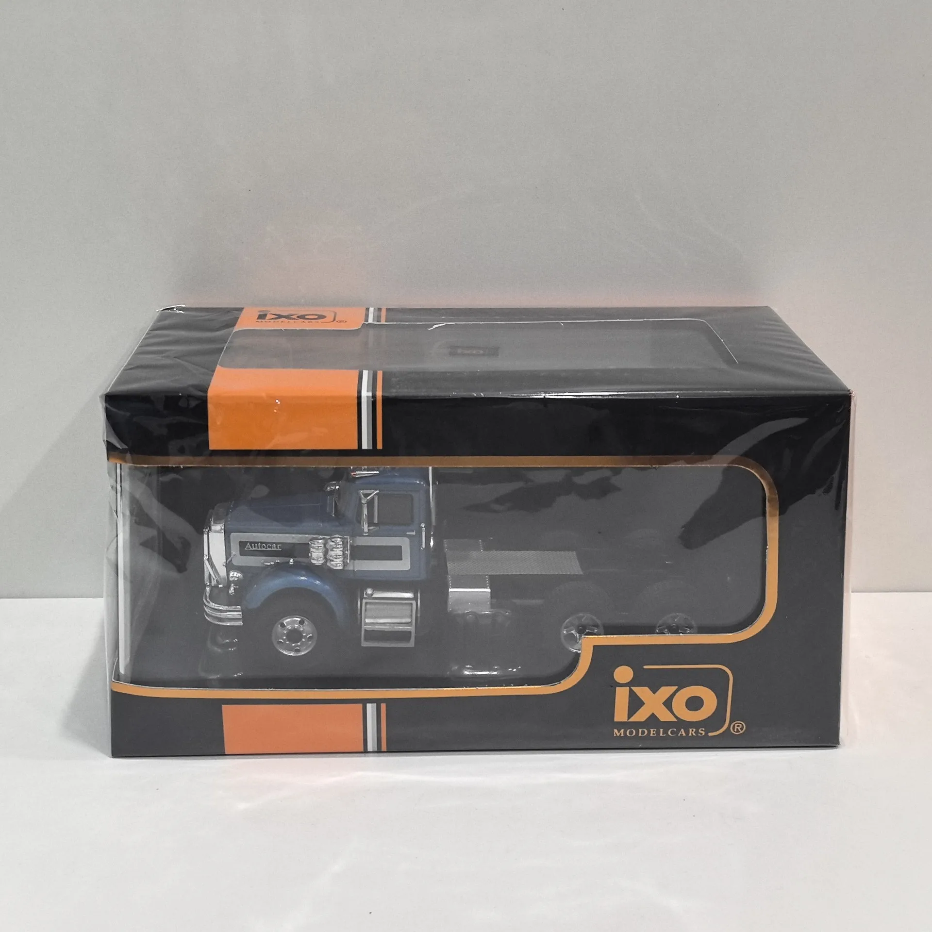 

Литой под давлением вооружения IXO, масштаб 1/43 Autocar A64 1965, модель автомобиля из сплава, Коллекционная игрушка, подарок, сувенир, демонстрационный орнамент