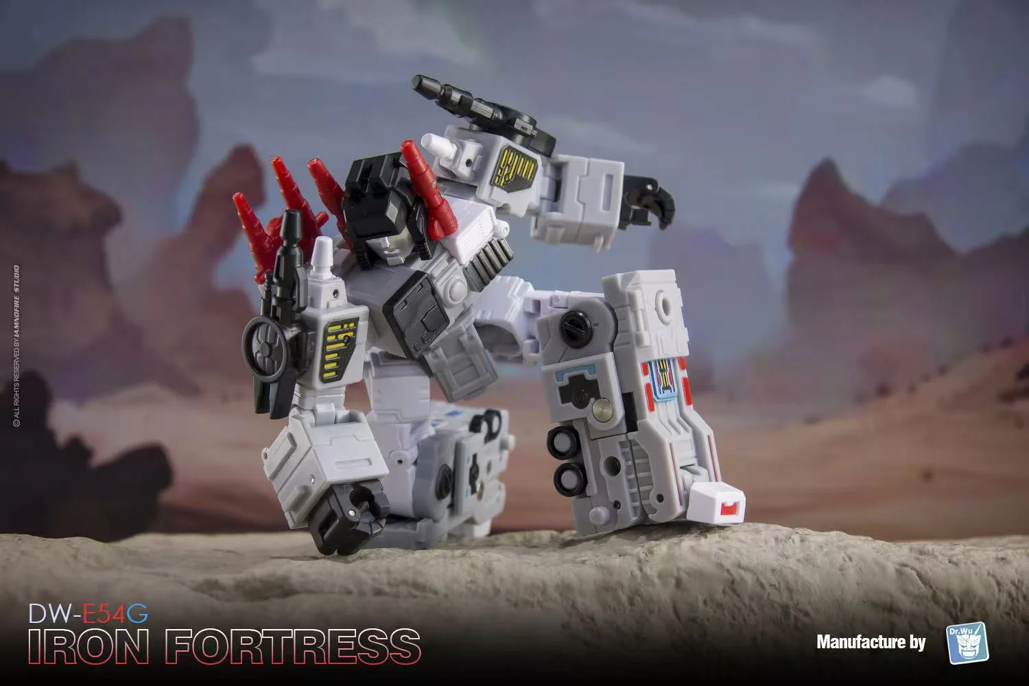Dr. Wu DW-E54G Iron Fortress Transformation Toys DWE54G DW-E54D G1 Metroplex Figuras de Acción de Cuatro Transformaciones a Escala Pequeña