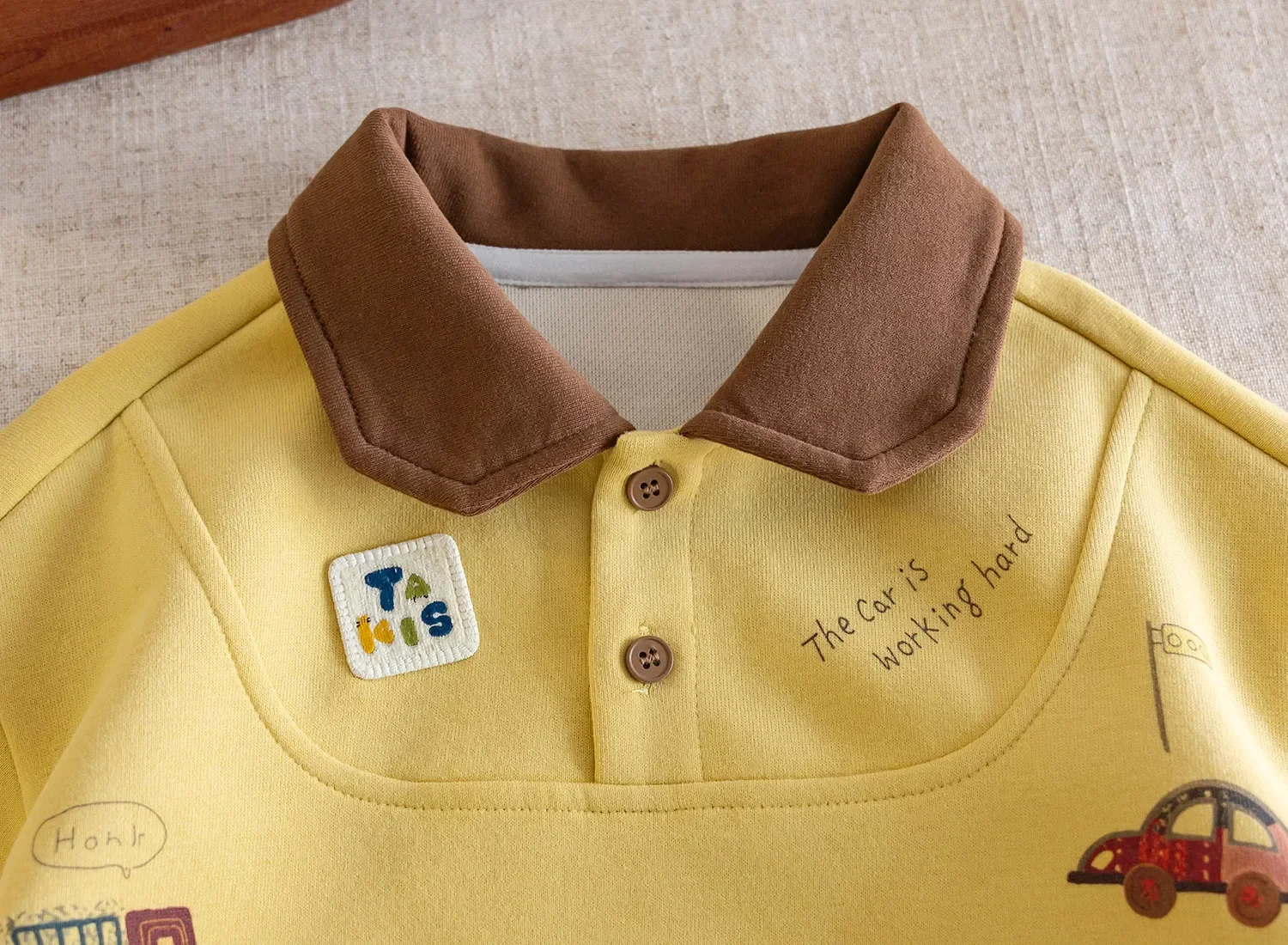 Neues Kinder-Frühlings- und Herbst-Oberteil für Mädchen und Jungen, bequemes Baumwoll-Unterhemd, Baby- und Kinder-T-Shirt mit Cartoon-Motiv, Polokragen, langärmliges T-Shirt. – Detail 7