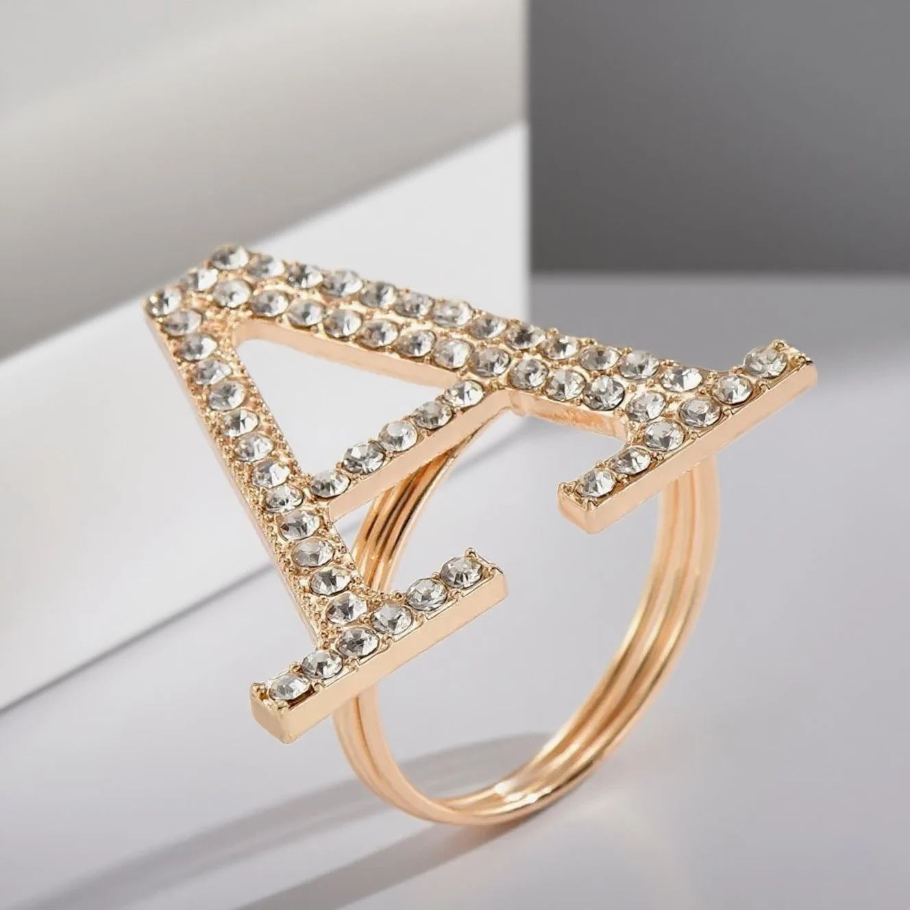 

6PCS Christmas Alloy Napkin Rings Creative Alphabet Napkin Holders For Christmas Wedding table decorations Home Dining Decor