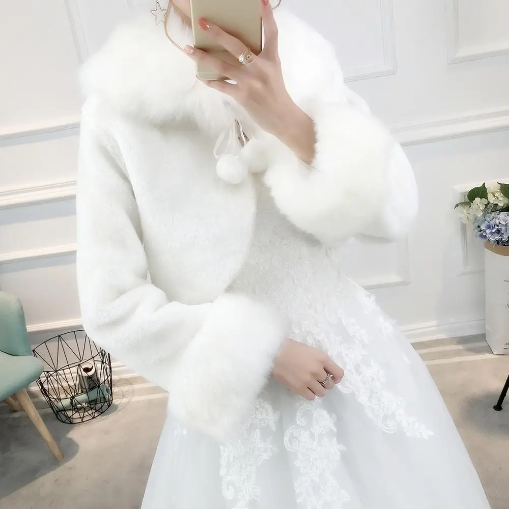 Warm Wedding Jacket Faux Fur Bridal Wrap With Long Sleeves Hot Wedding Accessories Bride Cape