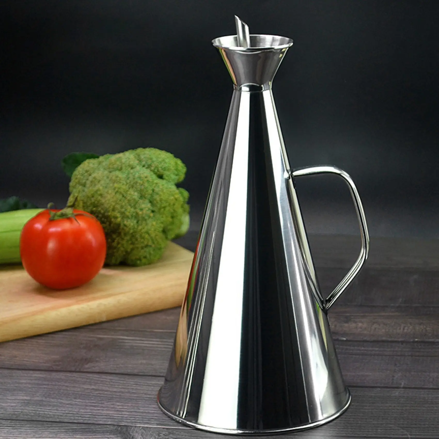 250ML Stainless Steel Olive Oil Bottle Vinegar Sauce Seasoning Dispenser Condiment Storage Container for Kitchen HY