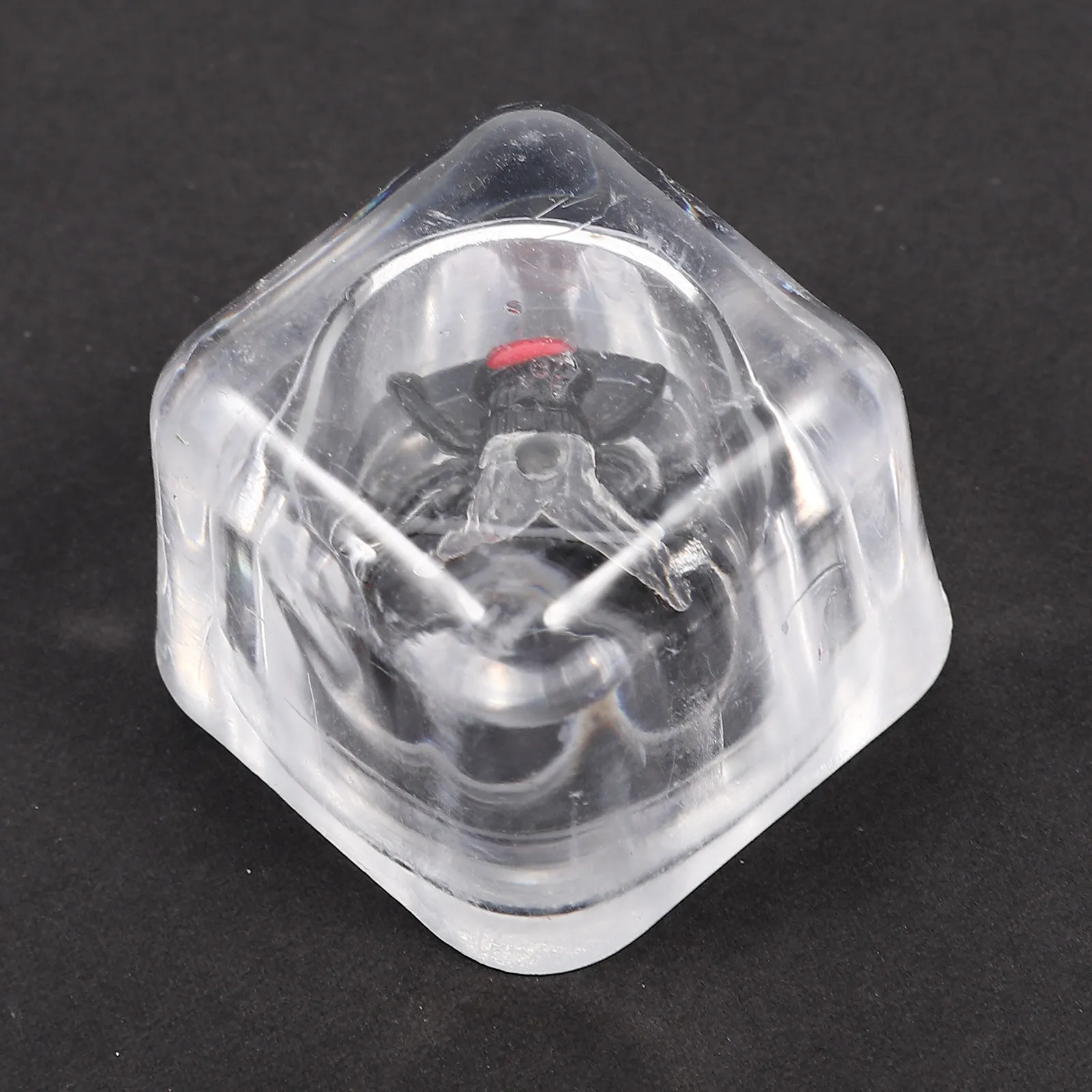 

6Pcs Simulated Ice Cubes Fake Ice Insect Prank Halloween Party Game Props Reusable Scary Trick Supplies Prank Toys