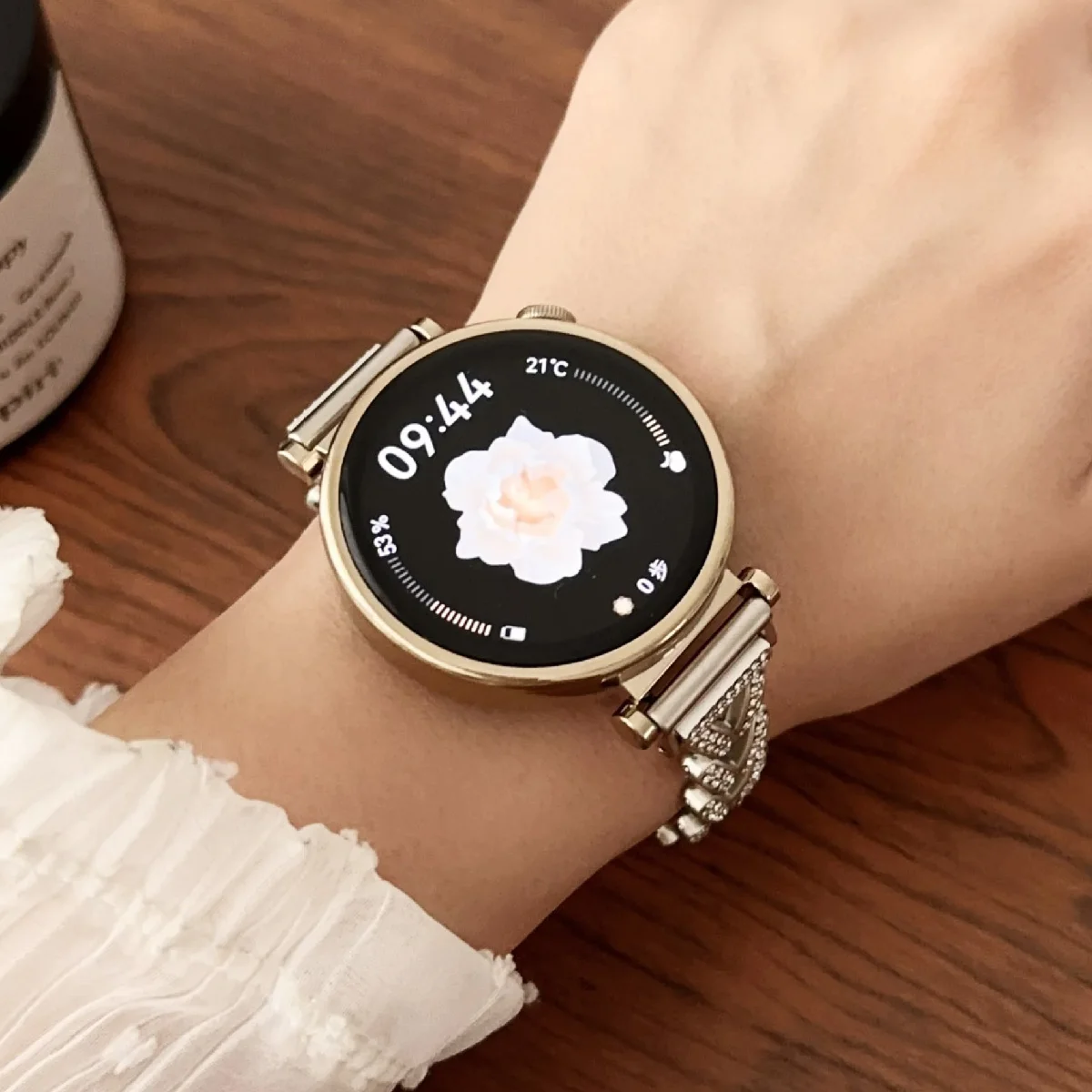 20mm 22mm Metal Strap for Samsung Galaxy Watch 9 8 Classic 7 6 Ultra 2 Band 40mm 44mm 43mm 47mm V-Shape Rhinestone Bracelet