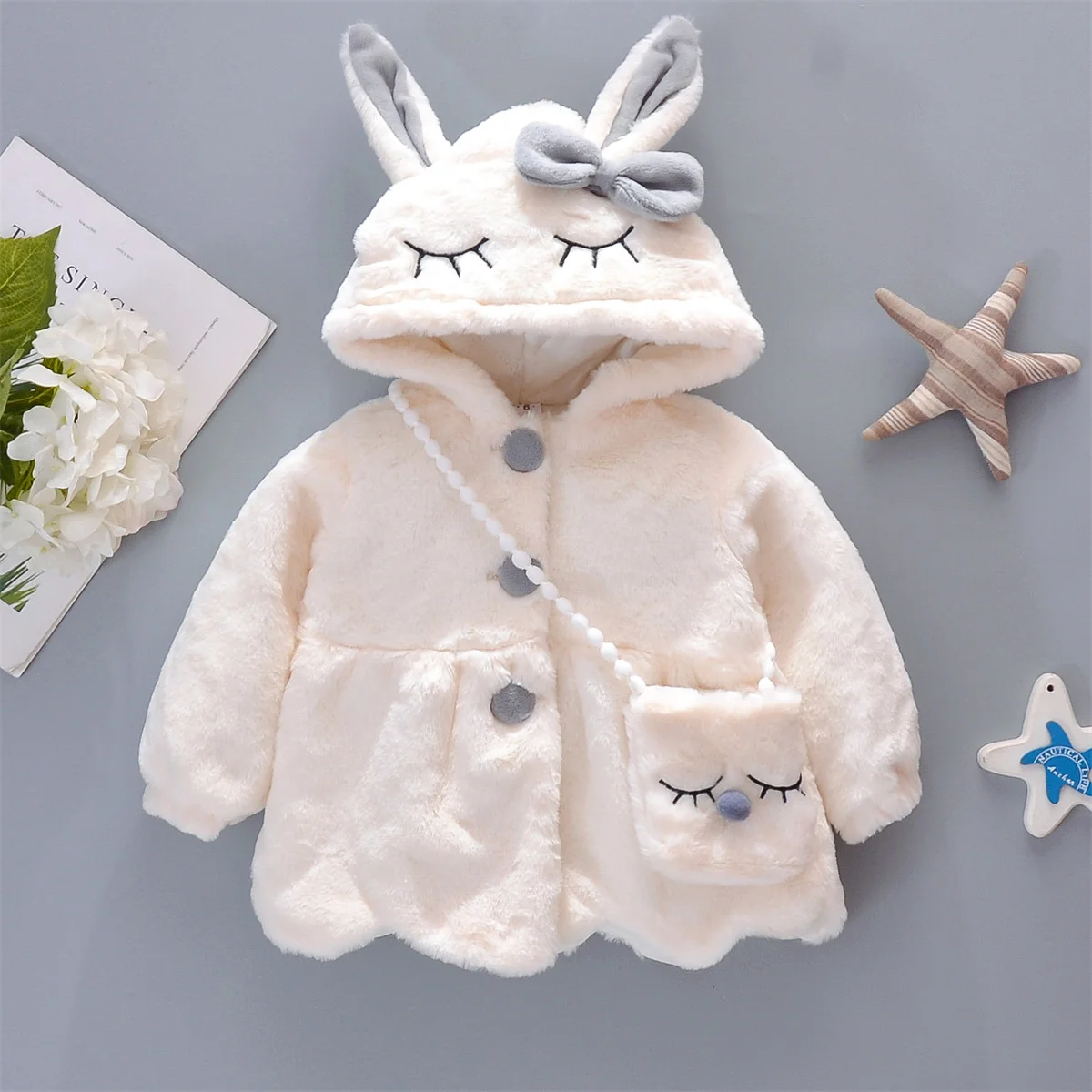 New Winter Children\'s Clothing Cartoon Shy Bunny Hooded Bag With Diagonal Cross And Plush Sweater