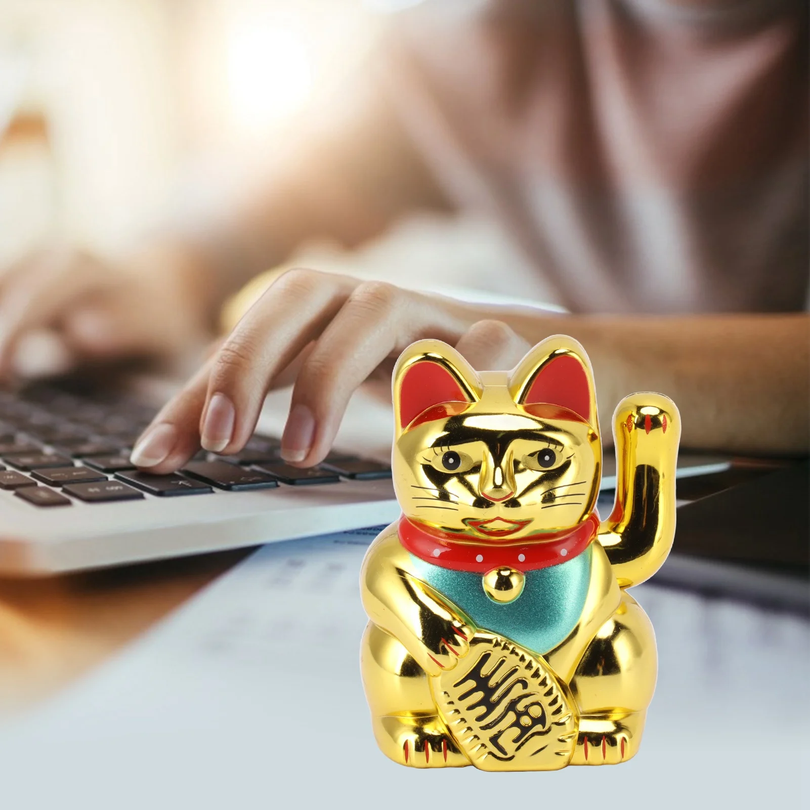 ZK40 Solar Powered Waving Lucky Cat Solar Powered Gold Welcoming Waving Hand Paw Up Wealth Fortune Lucky Cat Gold