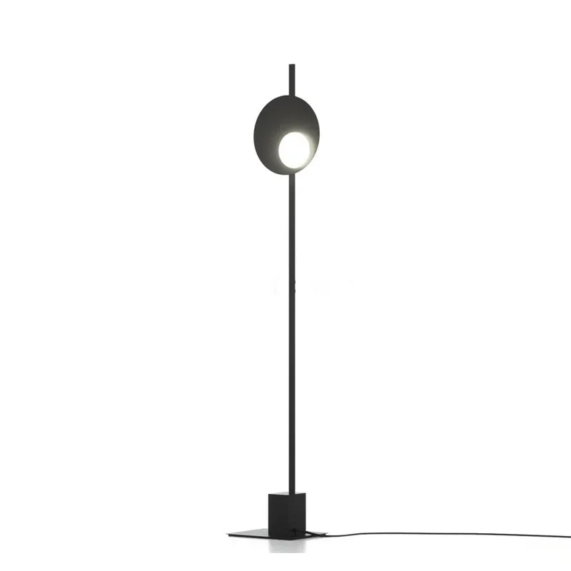 Nordic creative living room floor lamp Modern simple personalized floor lamp