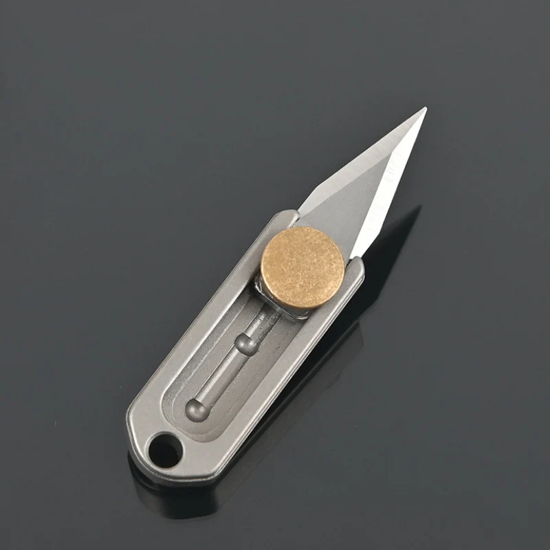 Pure Titanium Mini Push Mes Titanium Legering Sharp Draagbare Edc Sleutelhanger Hanger Uitpakken Express Opening