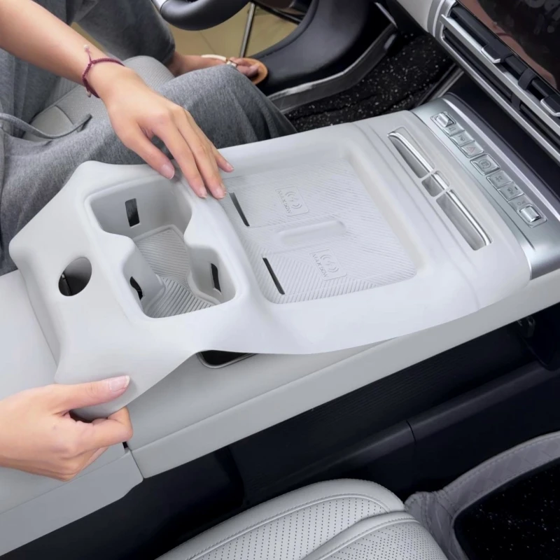 Full Wrap Silicone Center Console Pad for BYD Leopard 7 Titanium 7 Anti-Slip Anti-Scratch Cup Holder Mat Interior Accessory