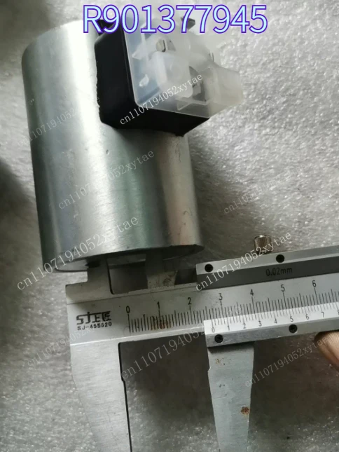 Brand new solenoid valve coil R901377945, inner diameter 26, height 72, voltage 24V