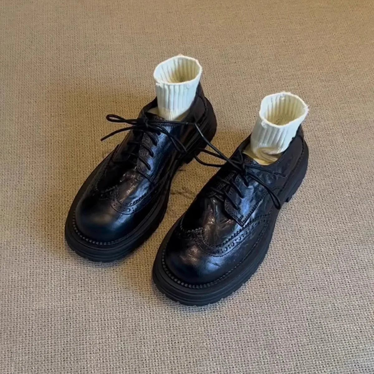 

Женские лоферы в стиле ретро, кожаные туфли-оксфорды, уличная прогулочная обувь на квадратном каблуке и толстой подошве, офисные женские туфли на шнуровке, туфли-лодочки