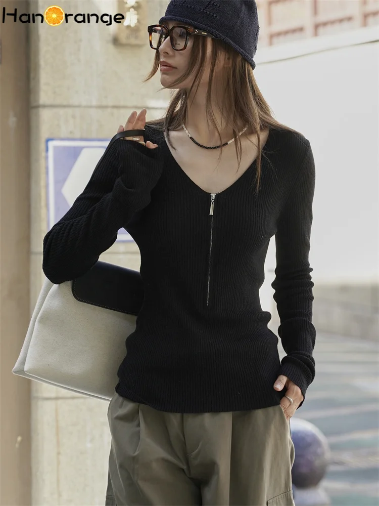 

HanOrange 2025 Early Autumn V-neck Half Zipper Wool Knitted Sweater Top Black/Mineral Gray