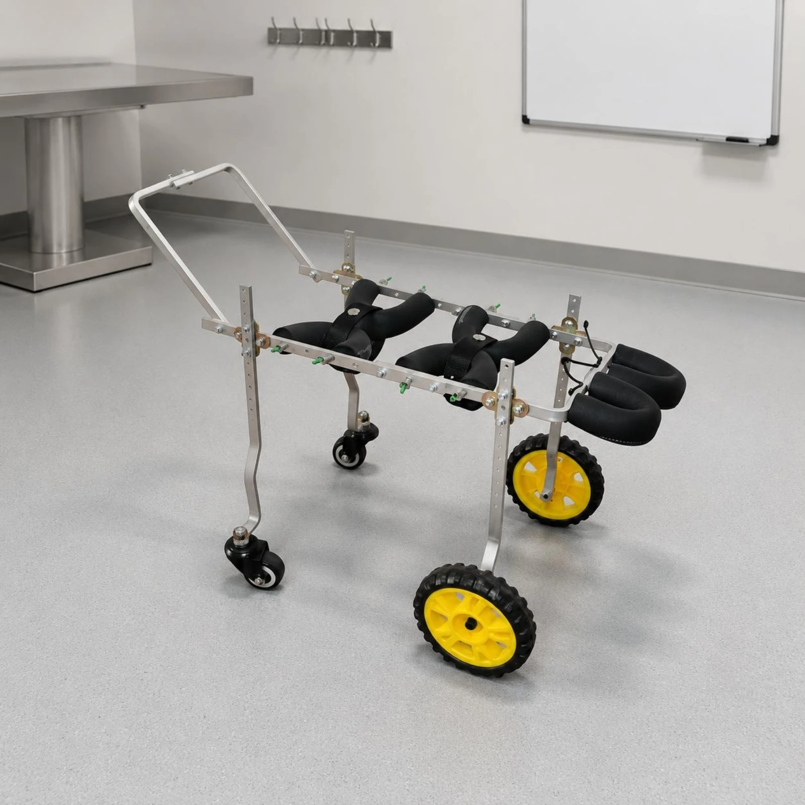 four-wheel-dog-wheelchair-easy-to-move-rear-leg-support-dog-wheelchair-for-rehabilitation