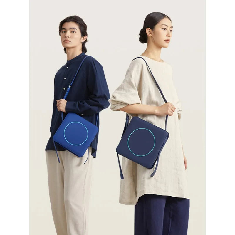 Crossbody bag Technology bag Men's and women's bags Commuter square bag National style Fashion