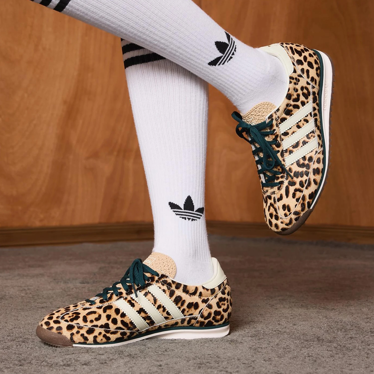 Adidas Originals Three Leaves Women's Retro Leopard Print Thin Sole Sports Shoes KI4205