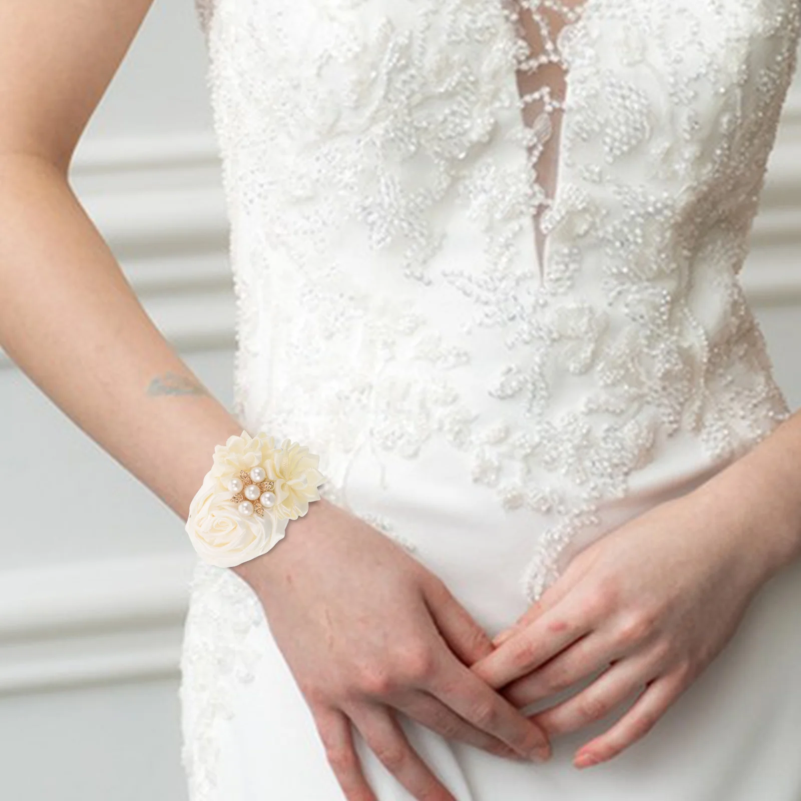 

2Pcs Wedding Wrist Corsage Bracelet Artificial Flower Fake Pearl Bridal Bridesmaids Ceremony Hand Flower Wristlet