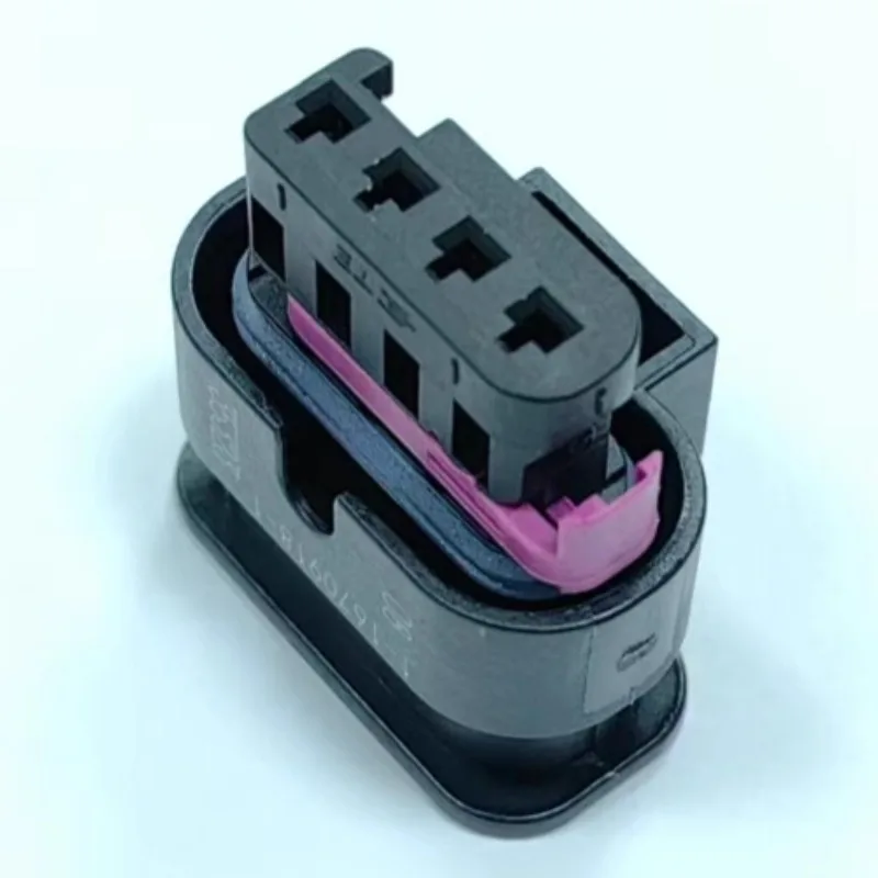 1-1670918-1 مبيت موصل سالب ذو 4 دبابيس، متوافق مع سلسلة MCON 1.2، غمد أصلي بأربعة أقطاب لحزام الأسلاك، كهربائي