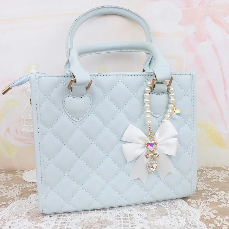 Ciondoli per borse da donna dolci Fiocco Portachiavi con perle delicate Stile giapponese Cuore Strass Perline Ciondolo per borsa Ita Elegante accessorio Bowknot