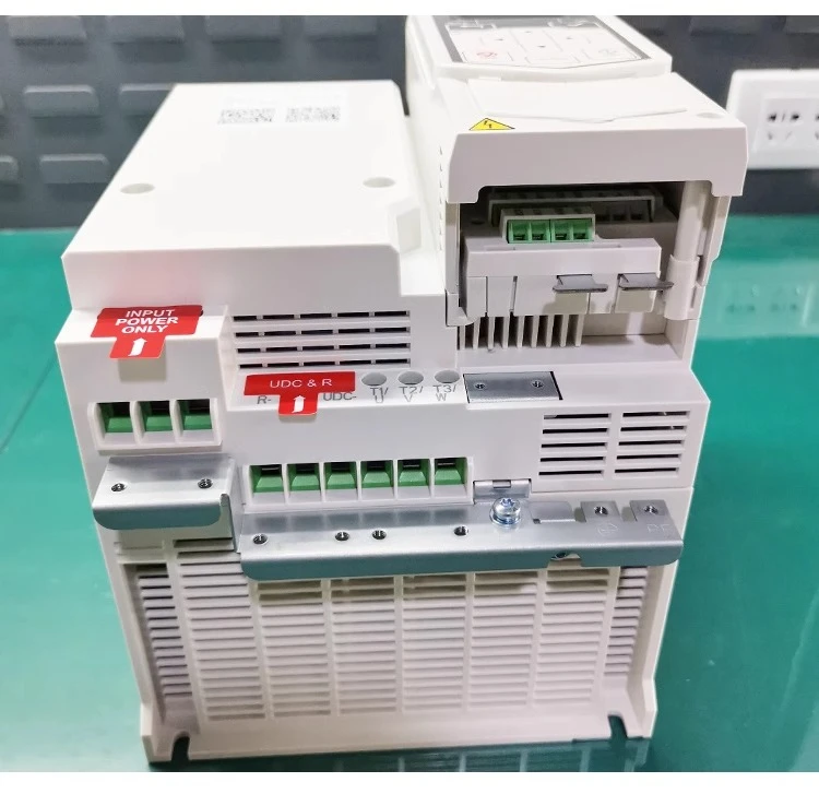 Inverter ACS380-040S-02A6/03A3/04A0/05A6/07A2/09A4/12A6/17A0