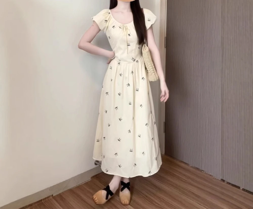 여성을위한 퍼프 슬리브 허리 타이와 프랑스 차 드레스 2025 여름 꽃 미디 드레스