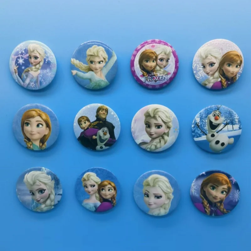 Broche de Disney The Frozen, figura de Anime, Elsa, Olaf, lindo, dibujos animados, PVC, mercancía de Anime, decoración de bolsa de ropa, regalos para niños