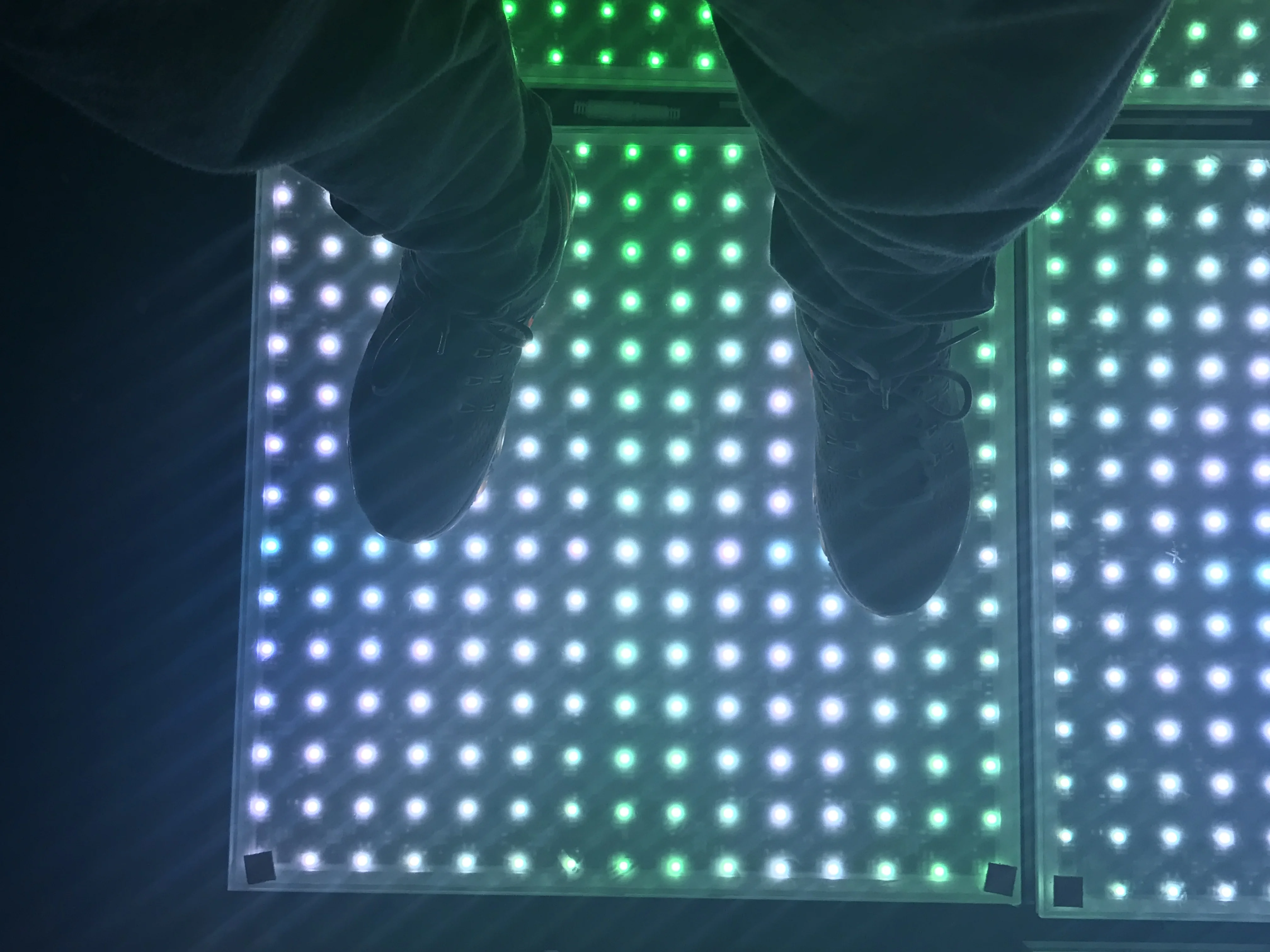 225 Pixel Led Flash Video Digital Effect Stage Light Dance Floor for Disco Wedding Events Party