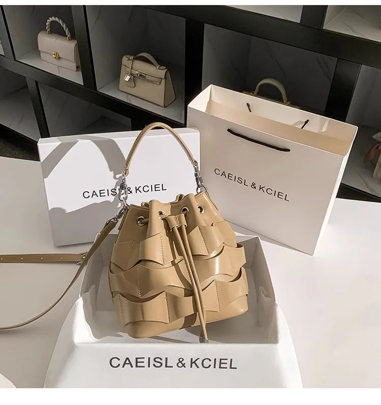 

Fashion String Pleated Hobo Bag High Quality Textured Women Handbag Luxury Exquisite Cluth Purse Female Shoulder Messenger Bag