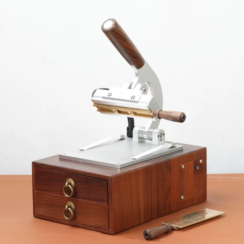 

movable type copper mold trademark hot stamping hot stamping PU handmade leather goods retro machine