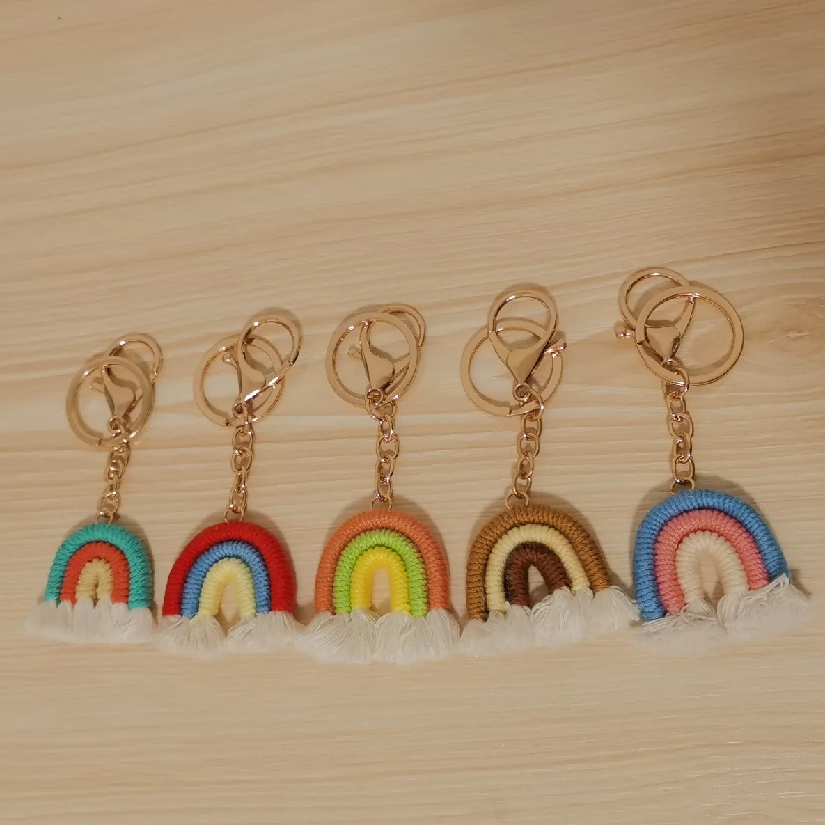 Bohemian rainbow tassel keychain Hand woven ladies Keyring handbag pendant