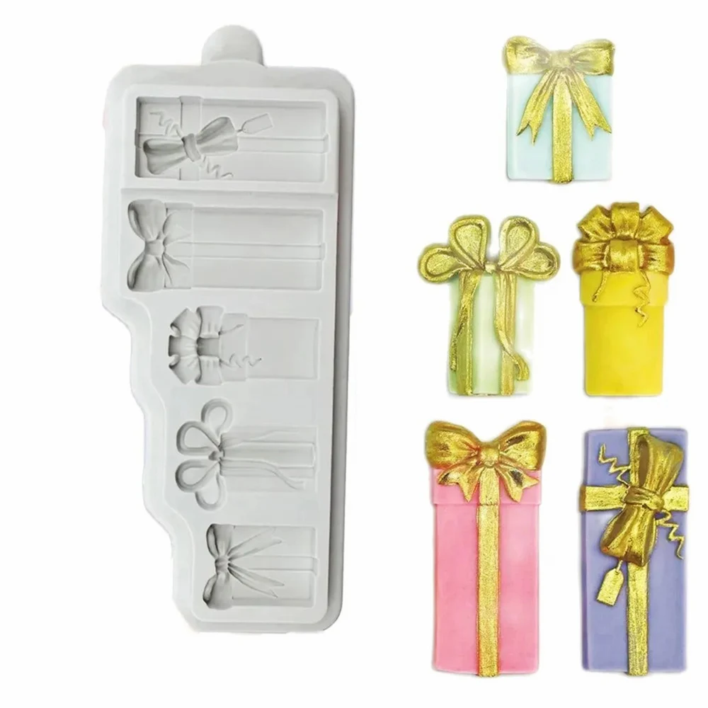 5-Piece Silicone Fondant Mold Christmas Gift Box Mould for Cake Toppers Chocolate Candy DIY Baking Tools Compatible with Crystal