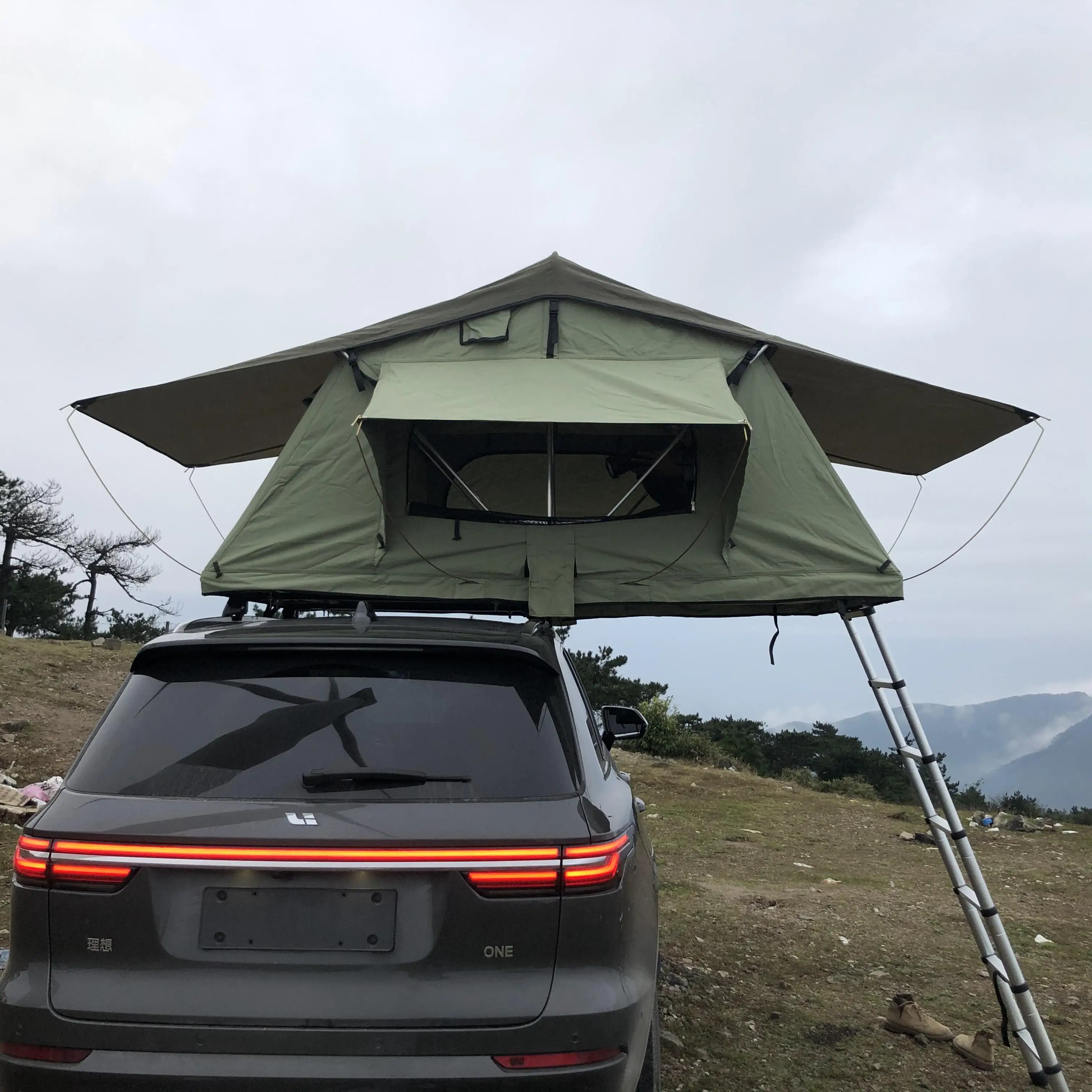 

140*240*130CM High Quality Outdoor Fleet Group Camping Windproof Waterproof Anti-ultraviolet Soft Top Roof Tent