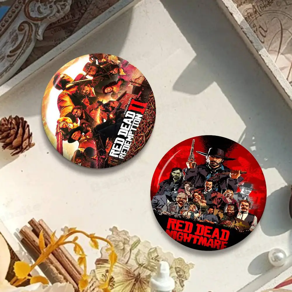 لعبة R-Red Dead Redemption 2 RDR2 صفيح لينة زر دبوس بروش شارة معدنية مخصصة مجوهرات اكسسوارات قبعة حقيبة التلبيب