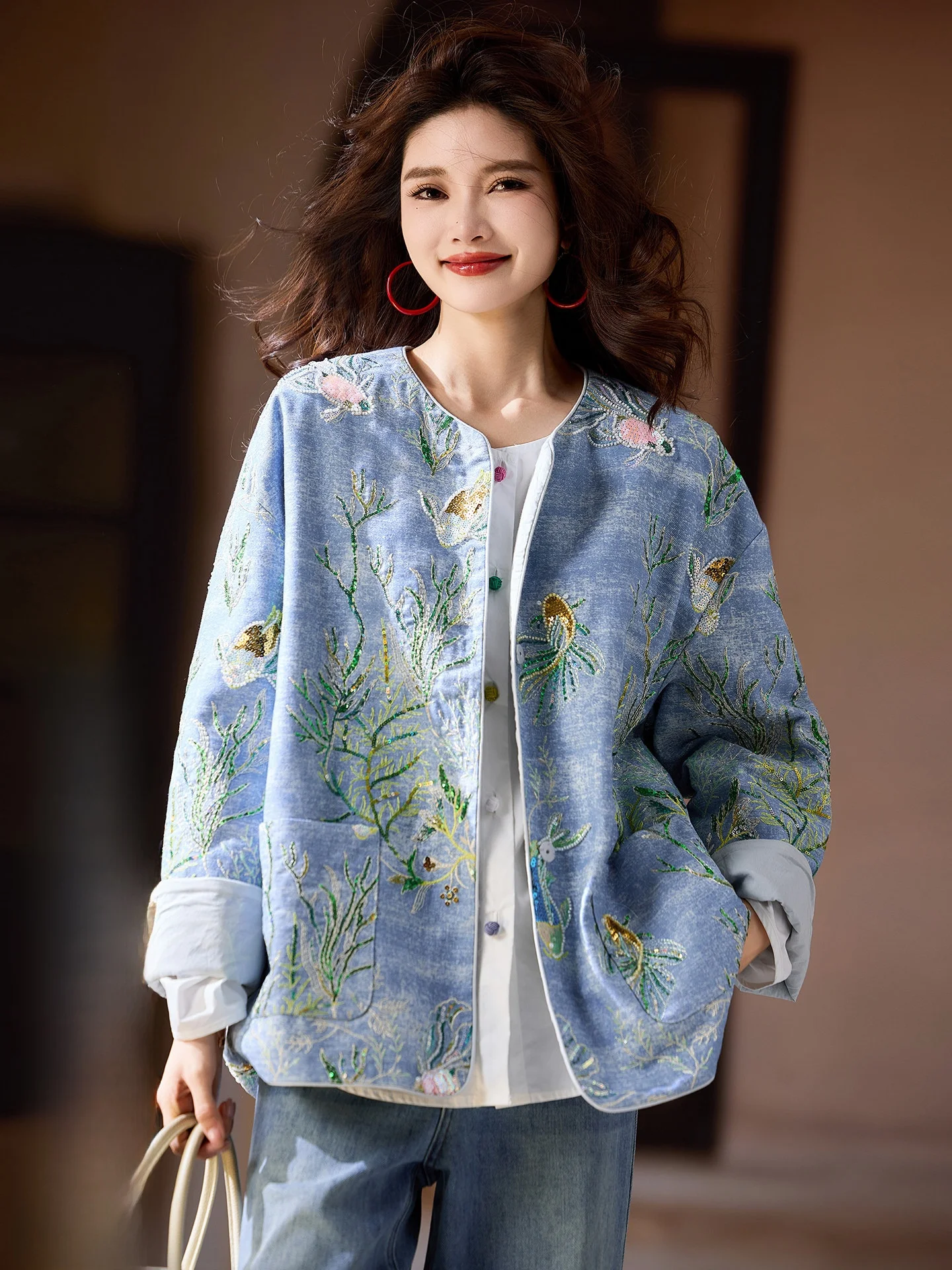 

Новая женская куртка больших размеров из денима с вышивкой в стиле ретро, модный топ из смесового хлопка от SuMu Chinese Sle, коллекция Весна 2026