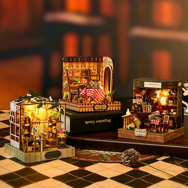 

Diy Mini Wooden Dollhouse With Dust Cover Case DIY Small House Kit Doll House Assembling Room Models Toys For Kid Birthday Gift