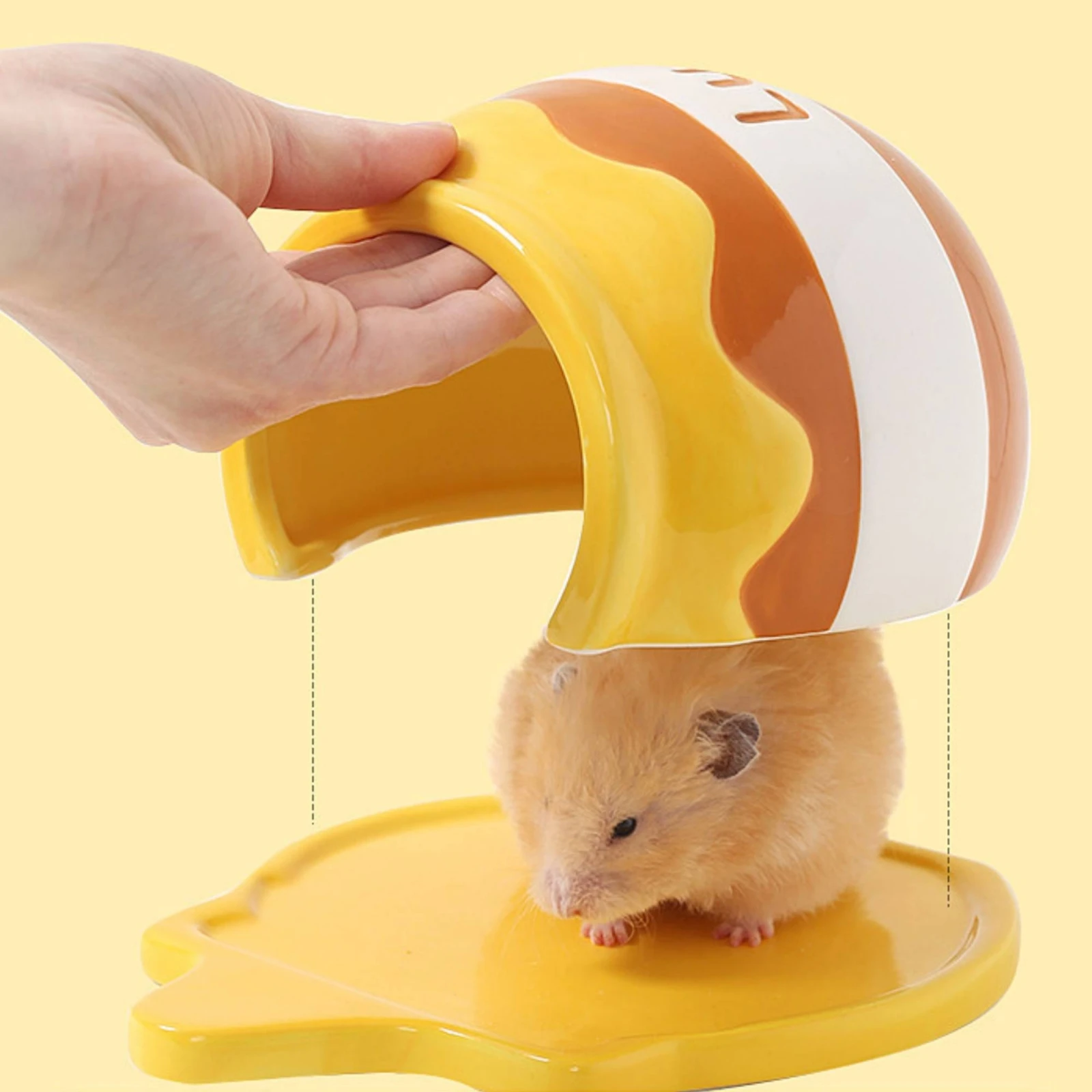 

Tipped-over Pot Hideout Smooth Honey Pot Hideout Honey Shaped Hamster House Gnaw-Resistant Proof Animal Shelter Safe Material