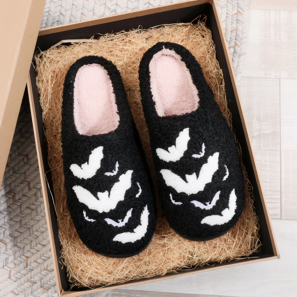 Halloween Bat pluszowe kapcie Horror duch płaskie buty damskie pajęczyna kapcie termiczne wygodne kapcie domowe prezent na Halloween