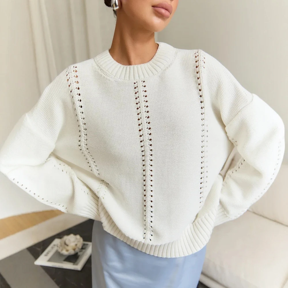 

Women's round Neck Cut out Pullover Knitwear European American Style Early Autumn Loose Fit Lazy Look Top for