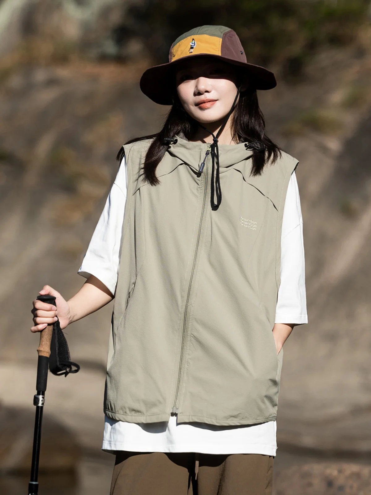 

Летний тонкий жилет с капюшоном, свободная рабочая одежда, уличная женская куртка, функциональный повседневный модный брендовый жилет