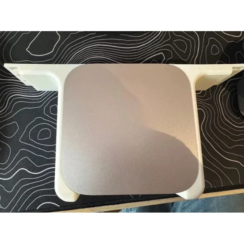 Reinforced Heavy‑Duty Mounting Bracket for Mac Mini 4 M4 Adjustable Holes Home‑Lab Server‑Room Anti‑shake Stand