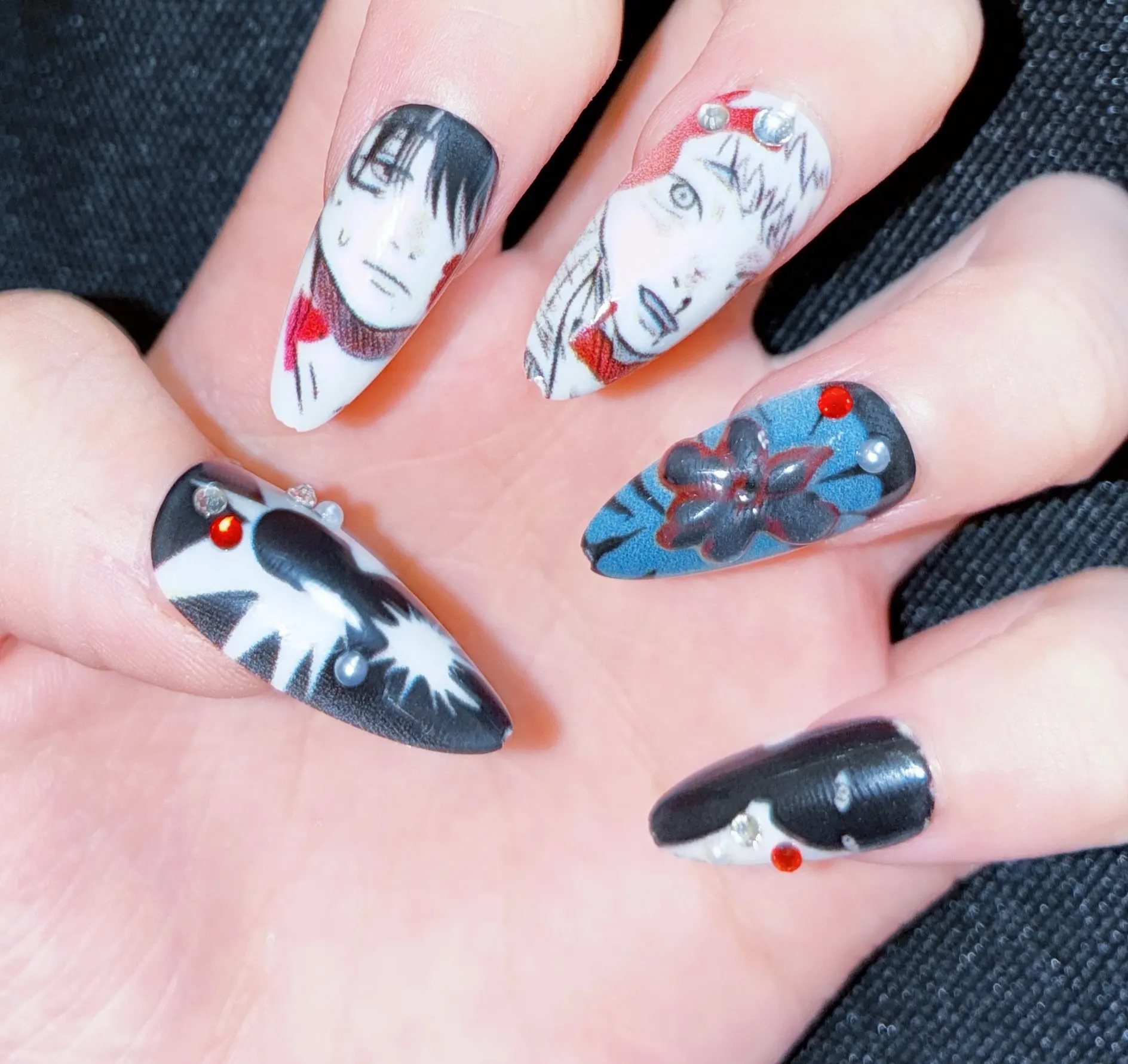 24pcs Anime Manga Press On Nail Black Red Gothic Oval False Nail 3D Rhinestone Spider Flower Fake Nail Y2K Almond Nail for Women photo review
