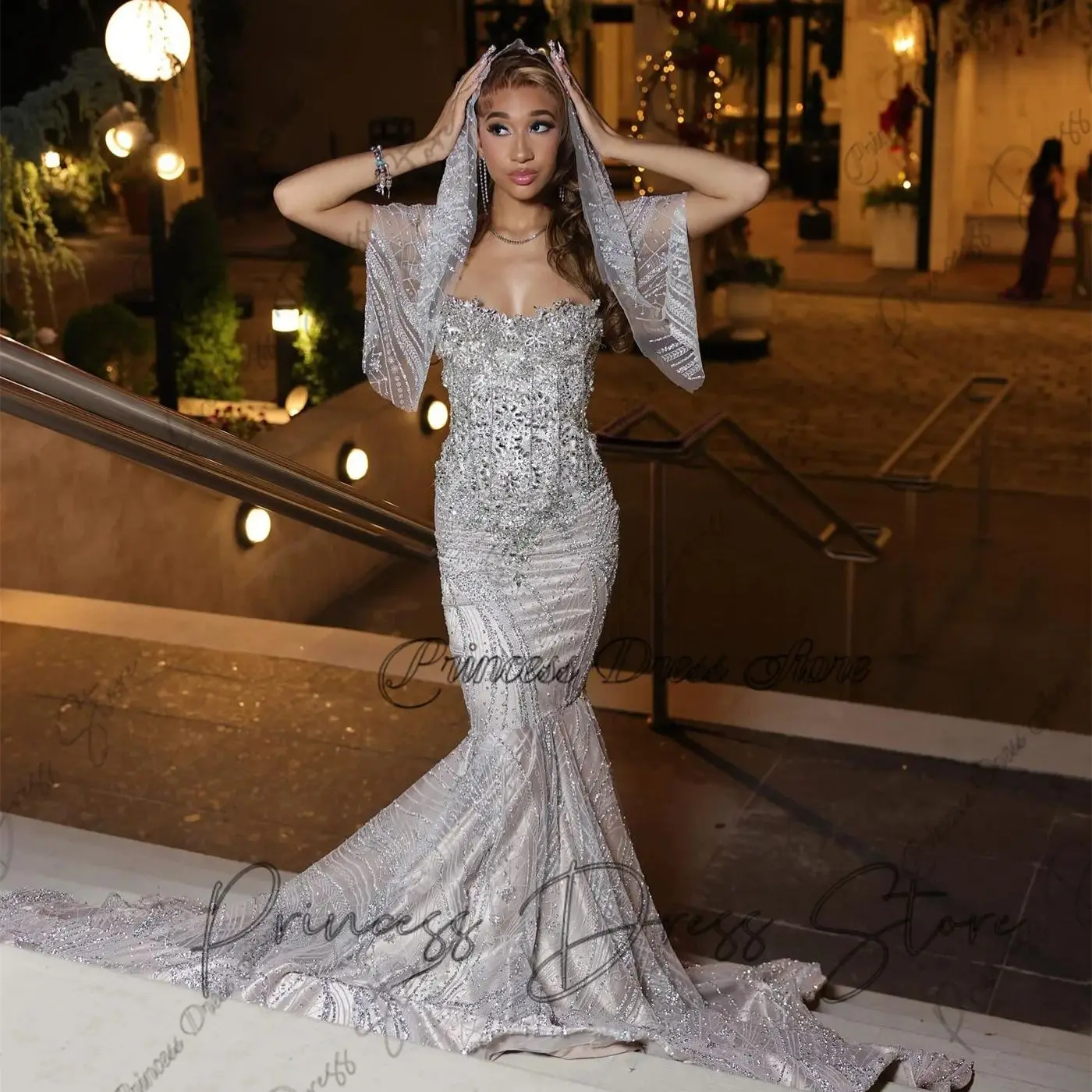 Sparkly Rhinestone Long Prom Dresses For Black Girls 2025 Diamonds Evening Dress Birthday Party Dresses Customized With Cape