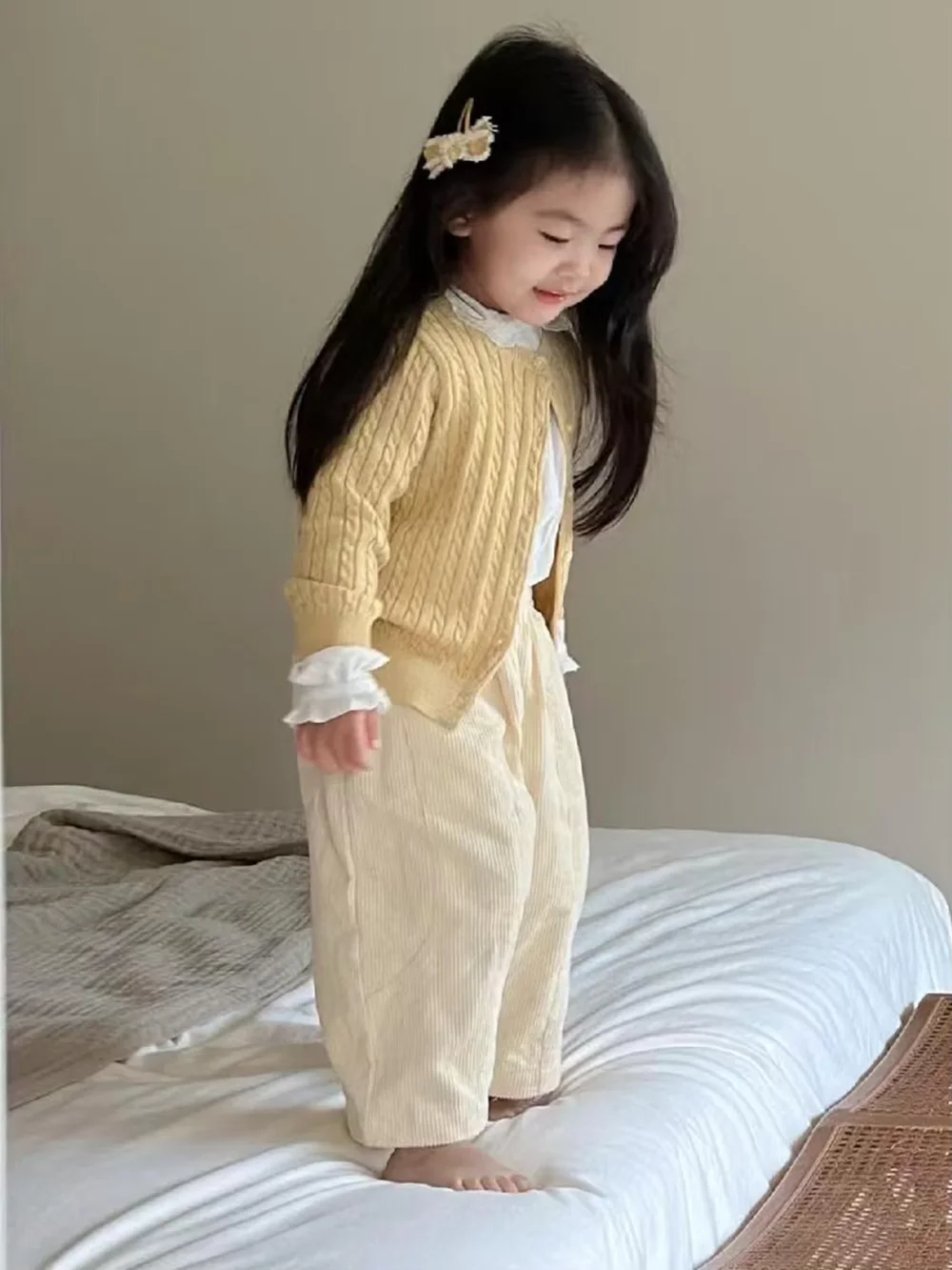 Girls' Spring and Autumn Suit Fashion 2026 New Children's Cream Fried Dough Twists Knitted Cardigan+Straight Pants Two-piece Set