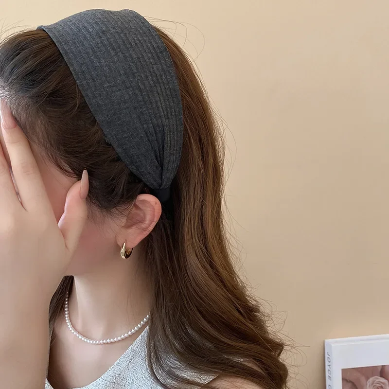 Einfarbiges Breites Stirnband mit Streifenmuster, Französischer Stil, Elegantes Haaraccessoire, Beliebter Internet-Celebrity-Look – Detail 19