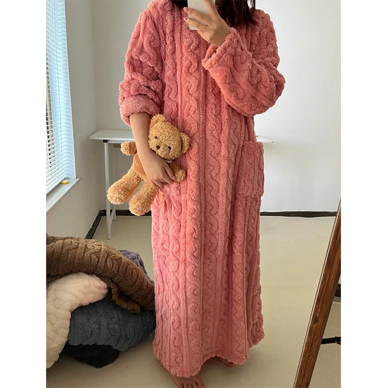 Thicken Coral Velvet Winter Women\'s Nightgown Long Night Dress Pajamas Women Sleepwear Nightgowns Warm Home Clothes Nightwear