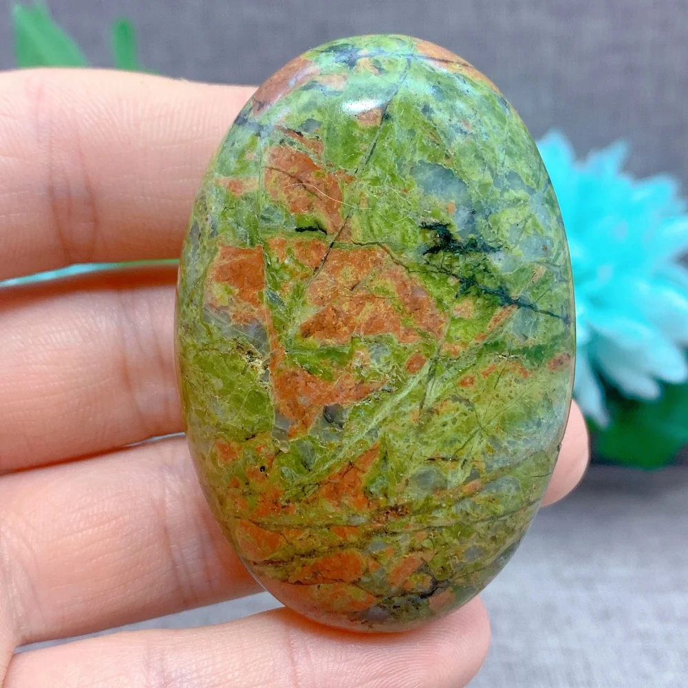 

Natural Unakite Palm Stone Green Crystal Stone Healing Energy Stone For Meditaton Home Decoration Festival Gift Quartz Stone