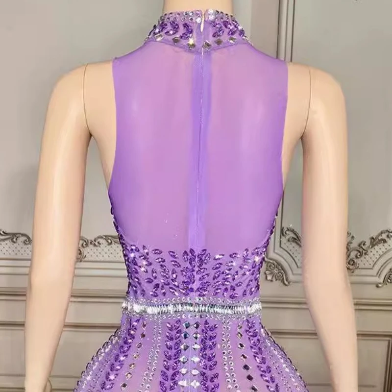 Abito da festa lungo senza maniche di grandi dimensioni con strass argento lucido sexy - Collo a coda di pesce, abiti decorati con cristalli di design avvolgente sui fianchi