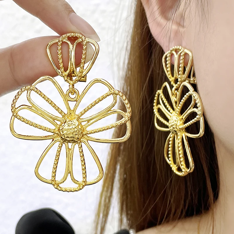 

Big Drop Flower Earrings For Women Luxury Two Tone Earrings African Jewelry Wedding Party Gift Accessories Daily Wear