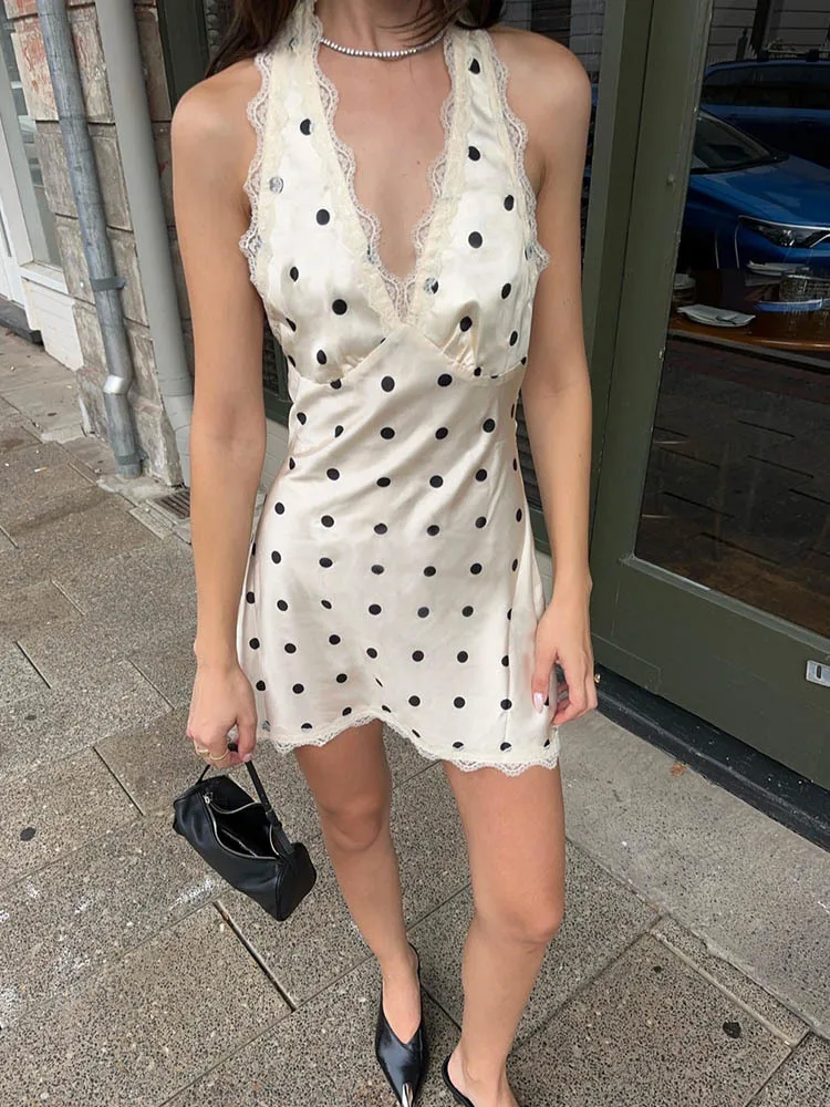 القطب الشمالي أنيقة الساتان البولكا نقطة Bodycon فستان المرأة مثير العميق الخامس الرقبة عارية الذراعين تنورة ضئيلة الصيف 2025 عطلة الشاطئ الشارع فستان
